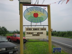Saratoga%20Apple%20sign